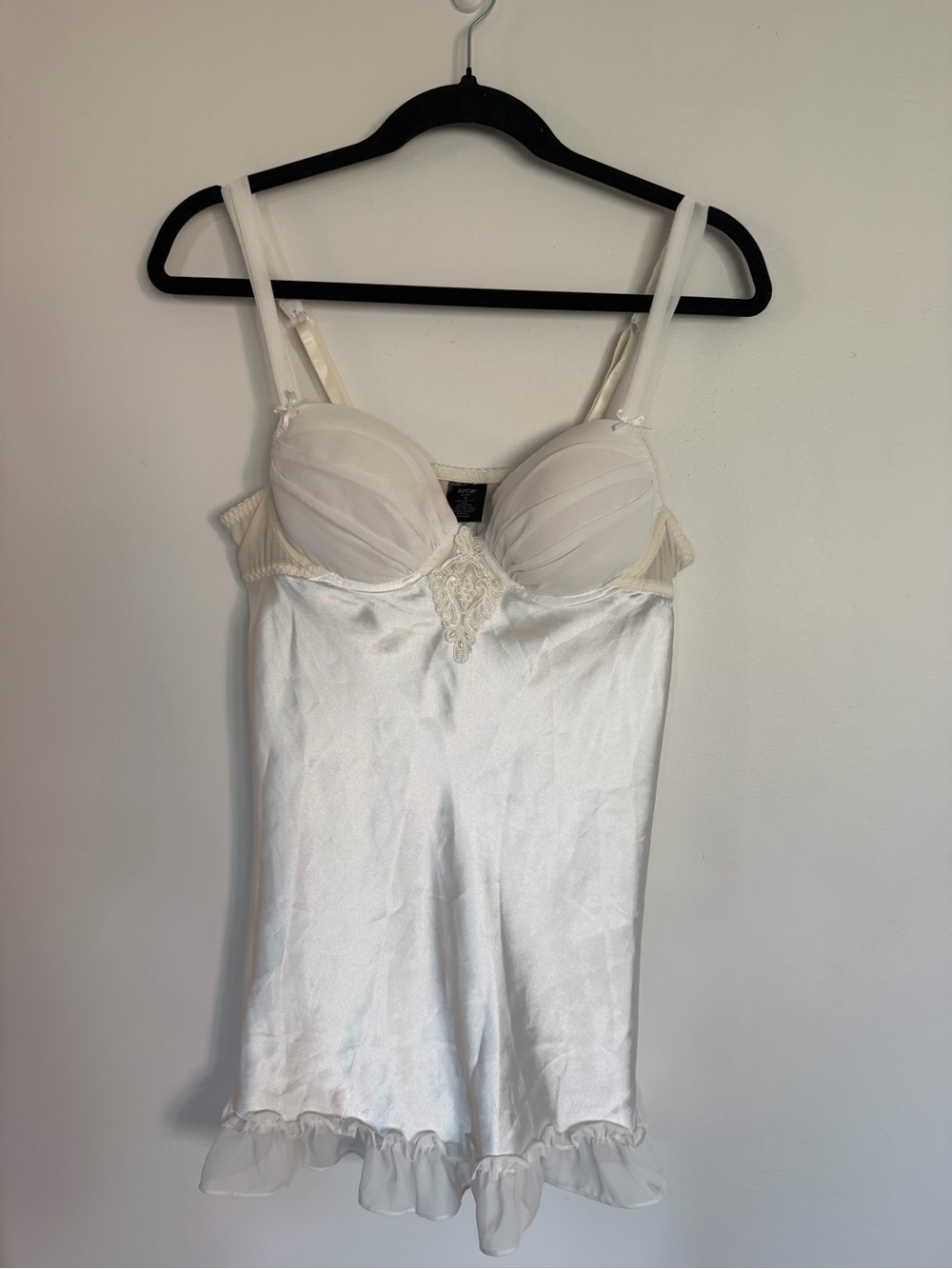 APT. 9 White Satin Lingerie Babydoll Bridal Slip Size Medium